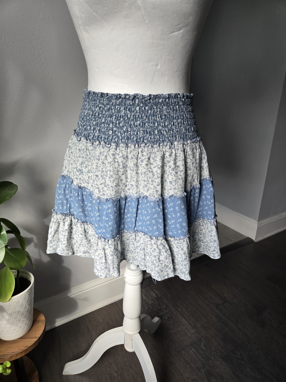 American Eagle Print Mix Tiered Mini Skirt - Blue Floral Boho - Size S - Picture 2 of 5